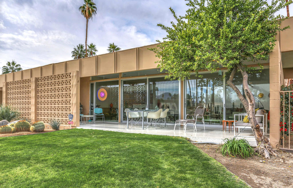 1202 Sandpiper Street