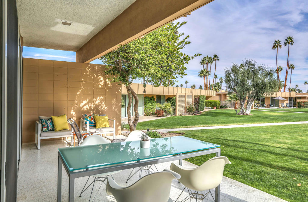 1202 Sandpiper Street