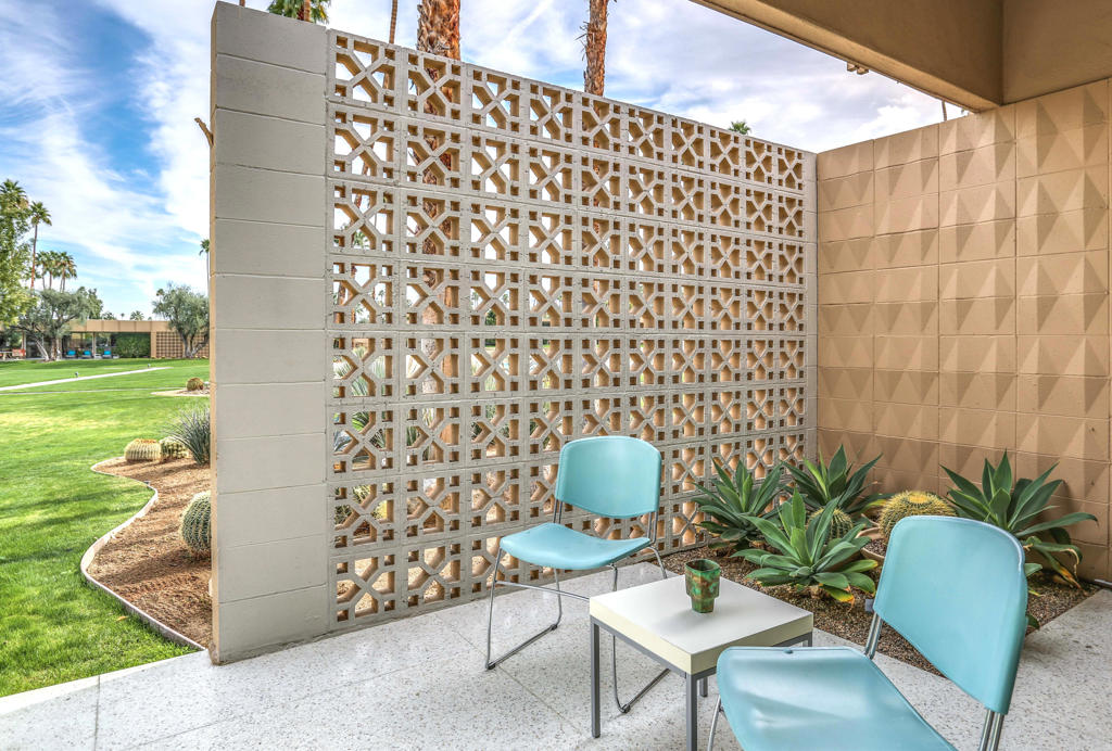 1202 Sandpiper Street