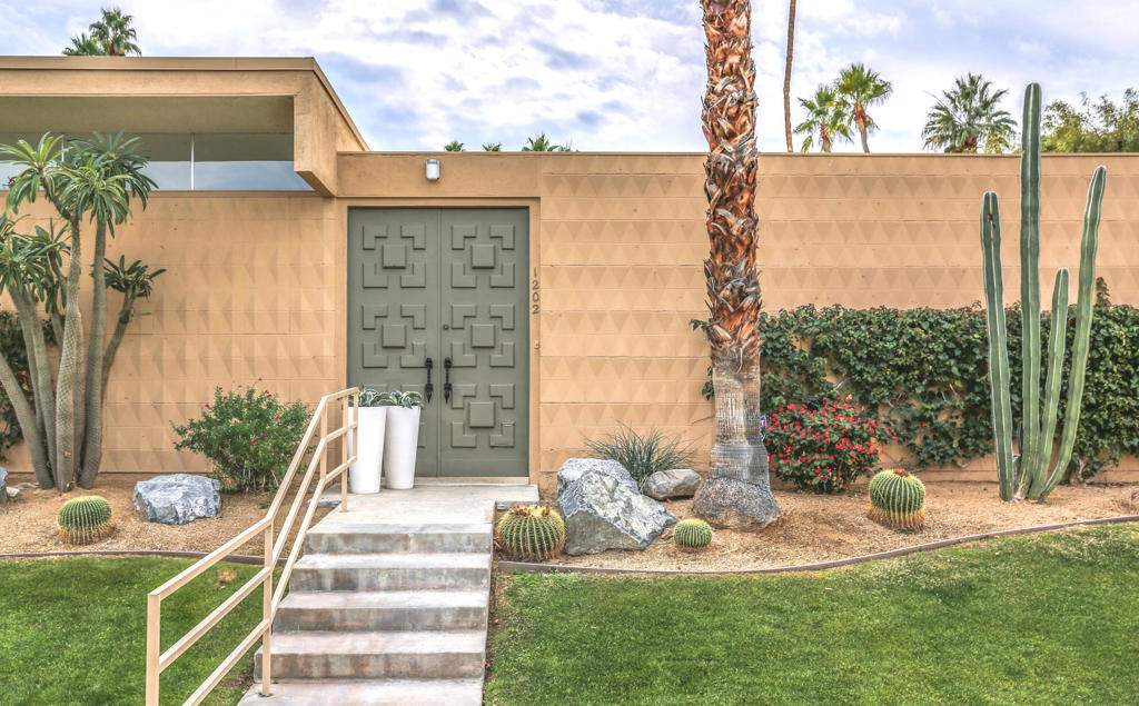 1202 Sandpiper Street