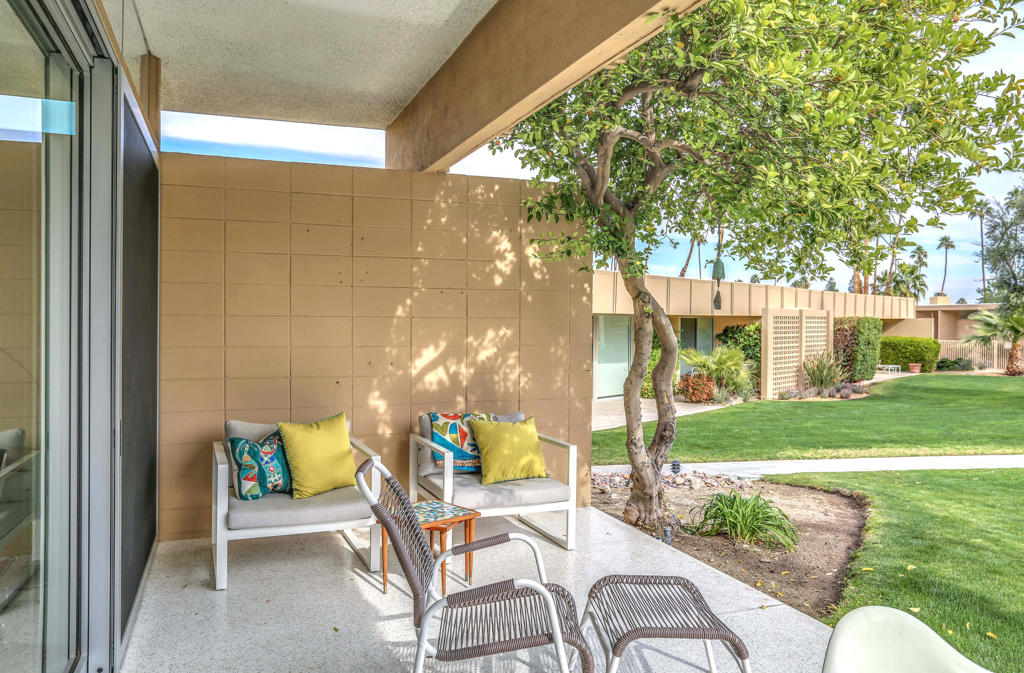 1202 Sandpiper Street