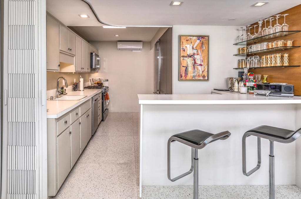 1202 Sandpiper Street