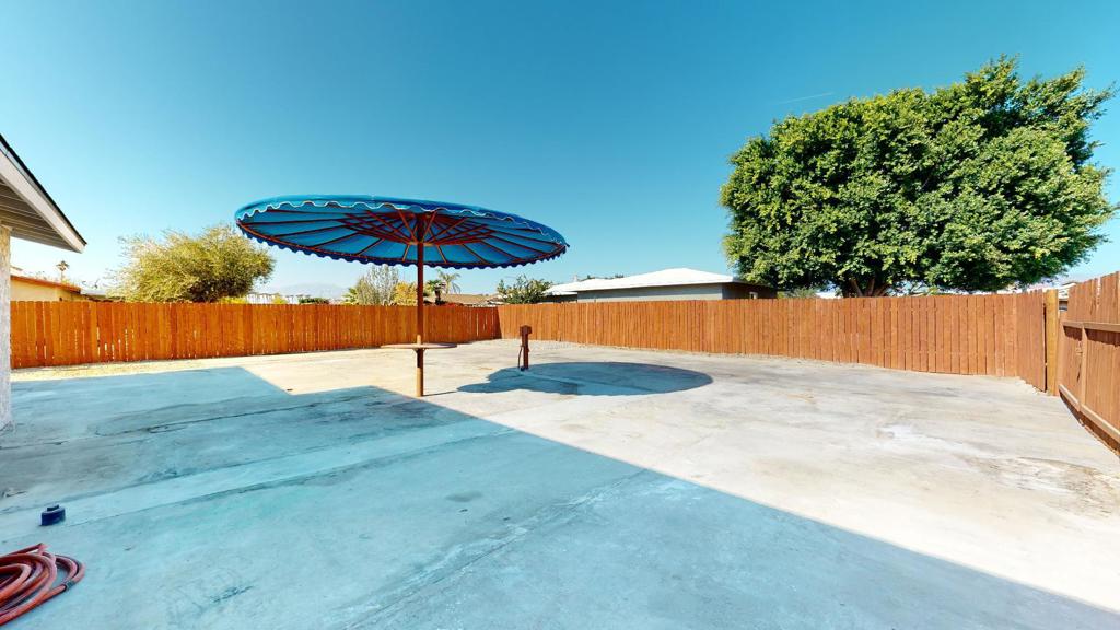 82812 Charlestown Avenue