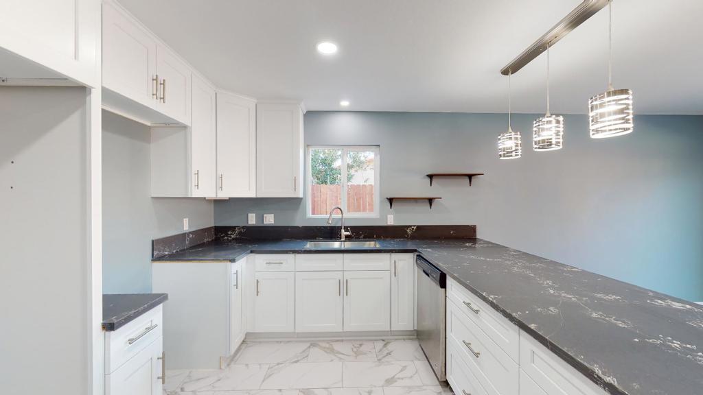 82812 Charlestown Avenue