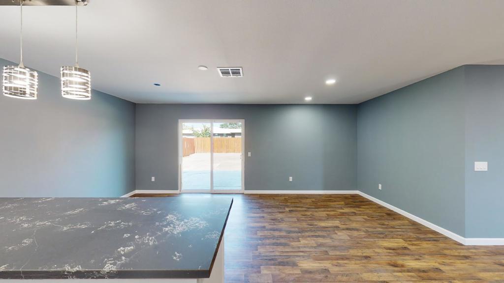 82812 Charlestown Avenue