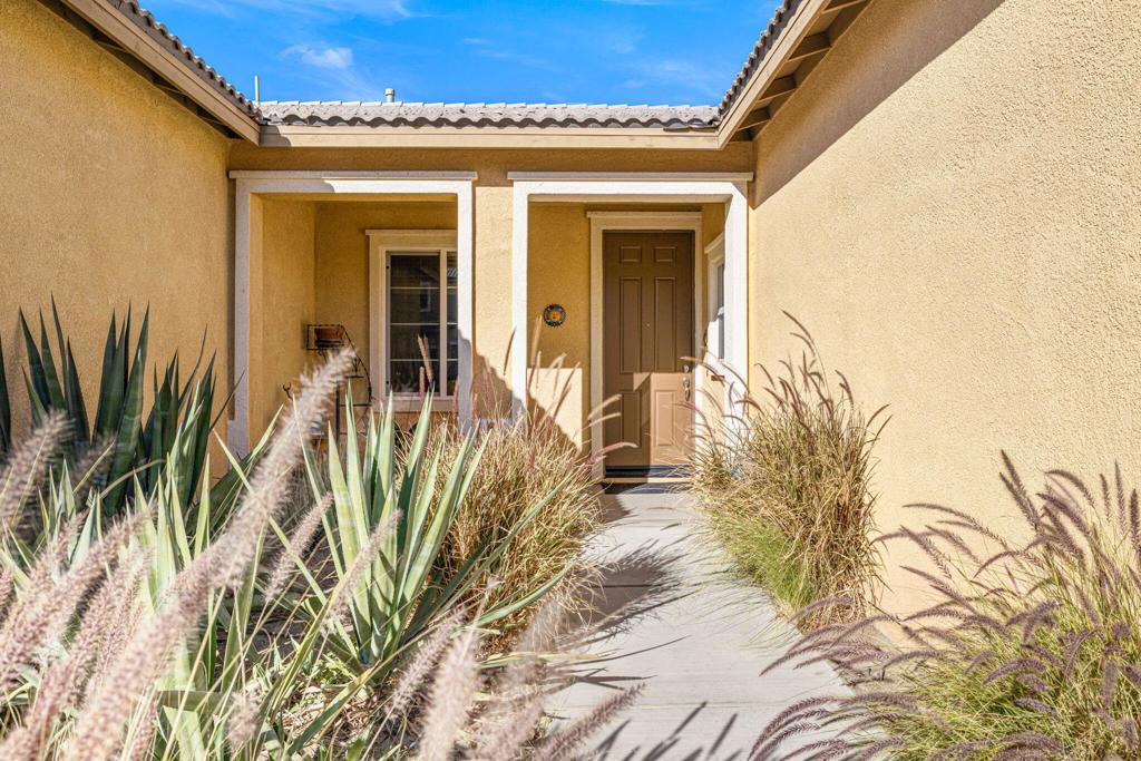 82574 Yuba River Court