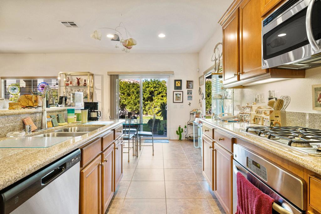 82574 Yuba River Court