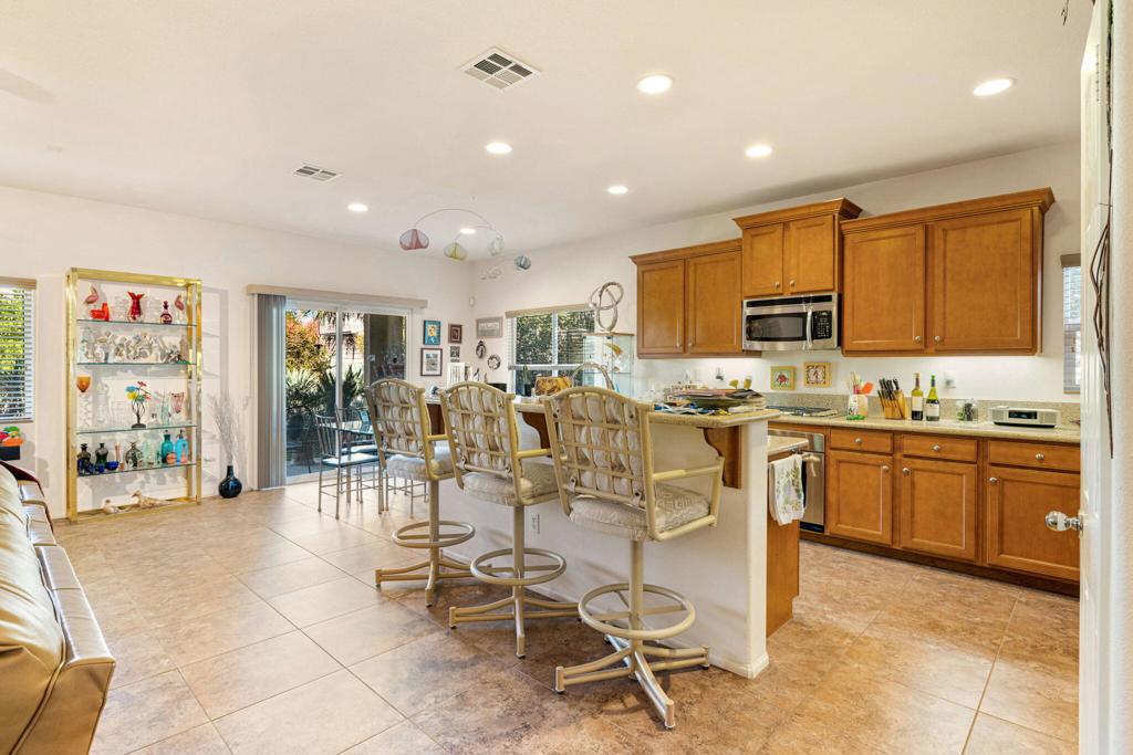 82574 Yuba River Court