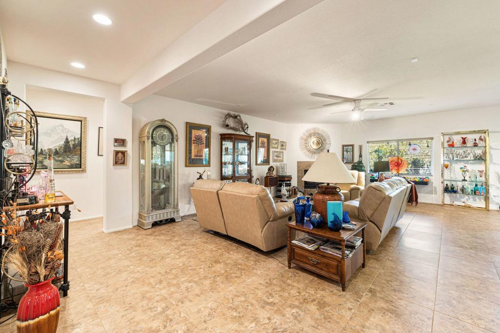 82574 Yuba River Court