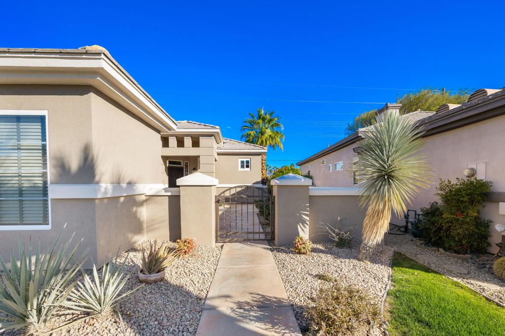 44014 Royal Troon Drive