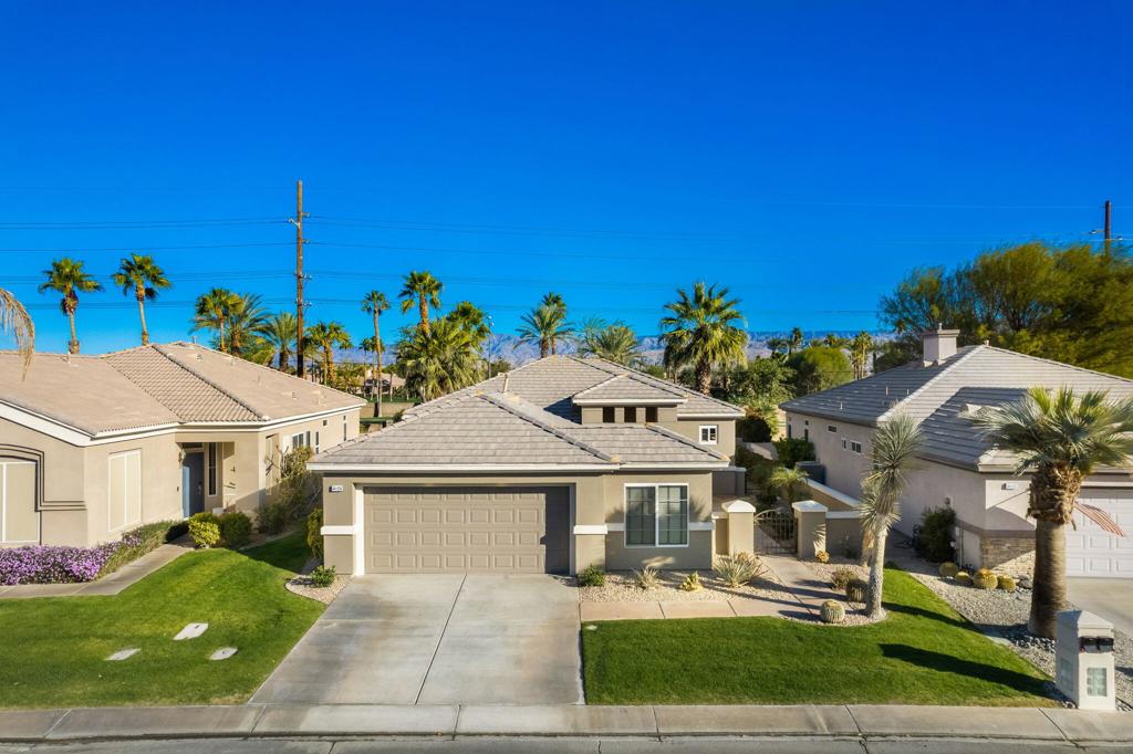 44014 Royal Troon Drive