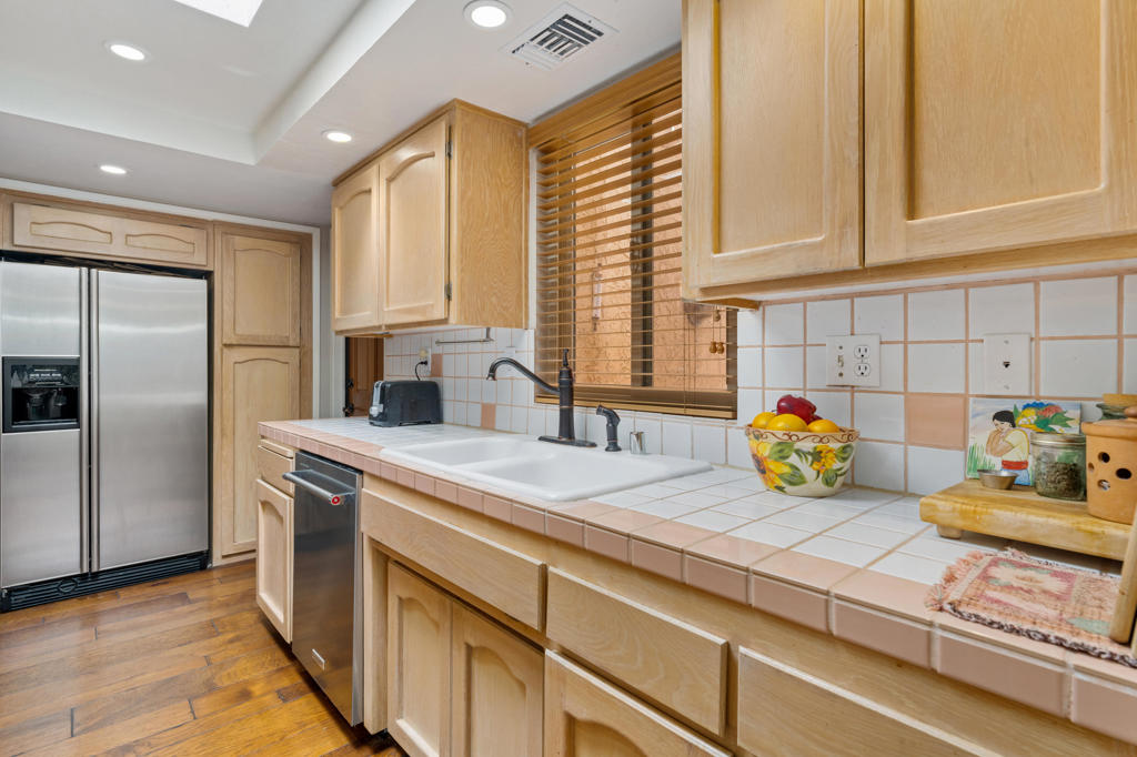 72555 Hedgehog Street