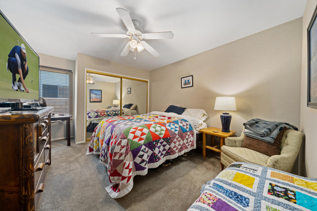 72555 Hedgehog Street