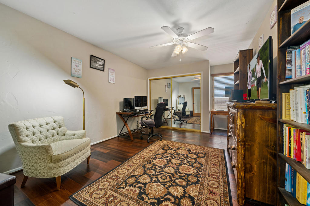 72555 Hedgehog Street