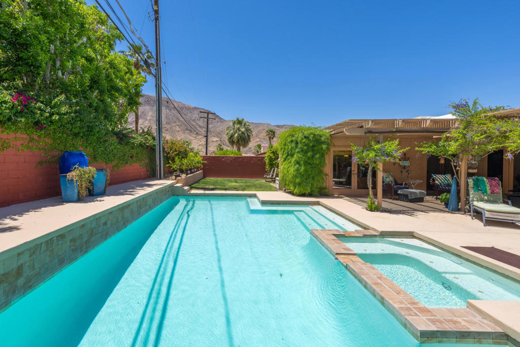 72555 Hedgehog Street