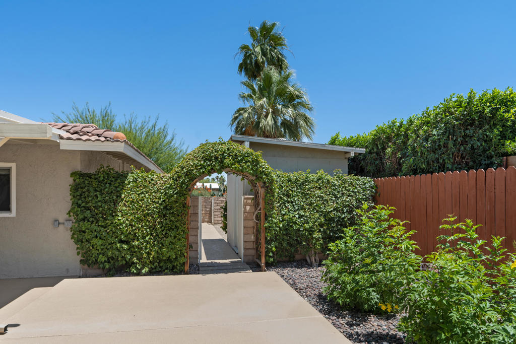 43235 Silk Tree Lane