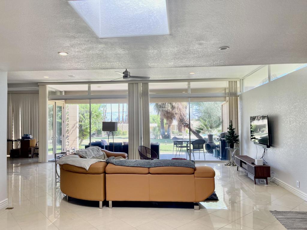 715 Sandpiper Street