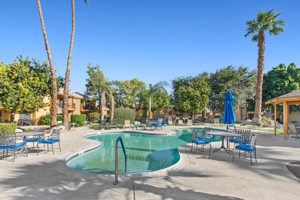 48255 Monroe Street 34