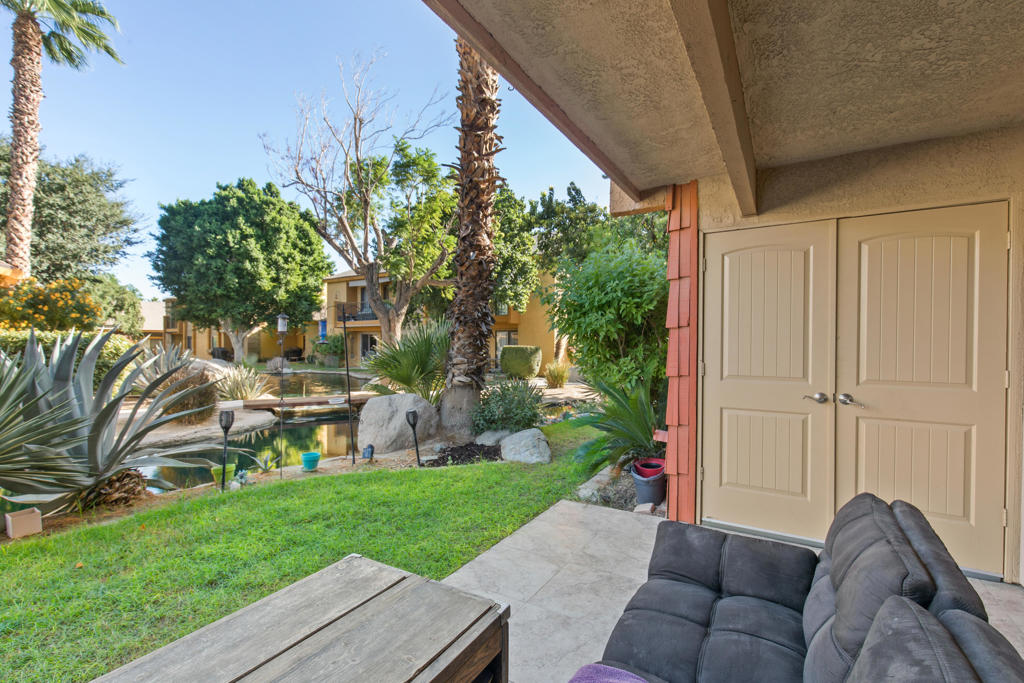 48255 Monroe Street 34