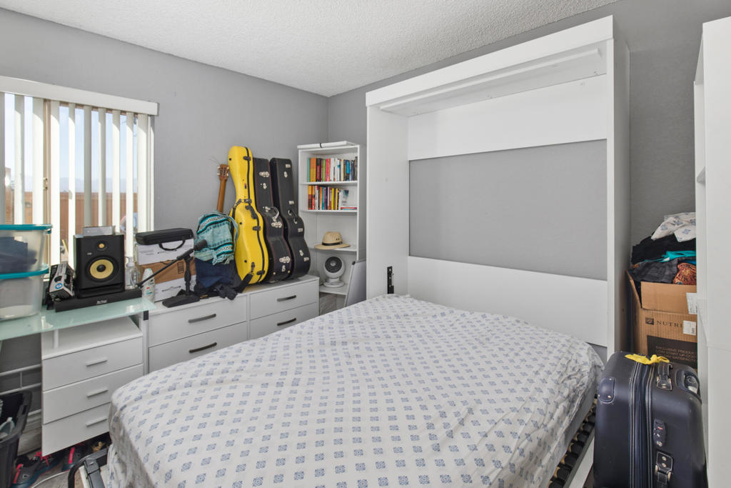 48255 Monroe Street 34