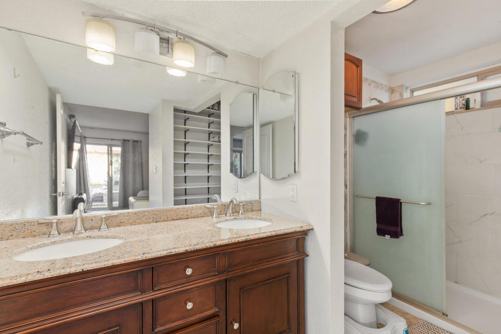 48255 Monroe Street 34