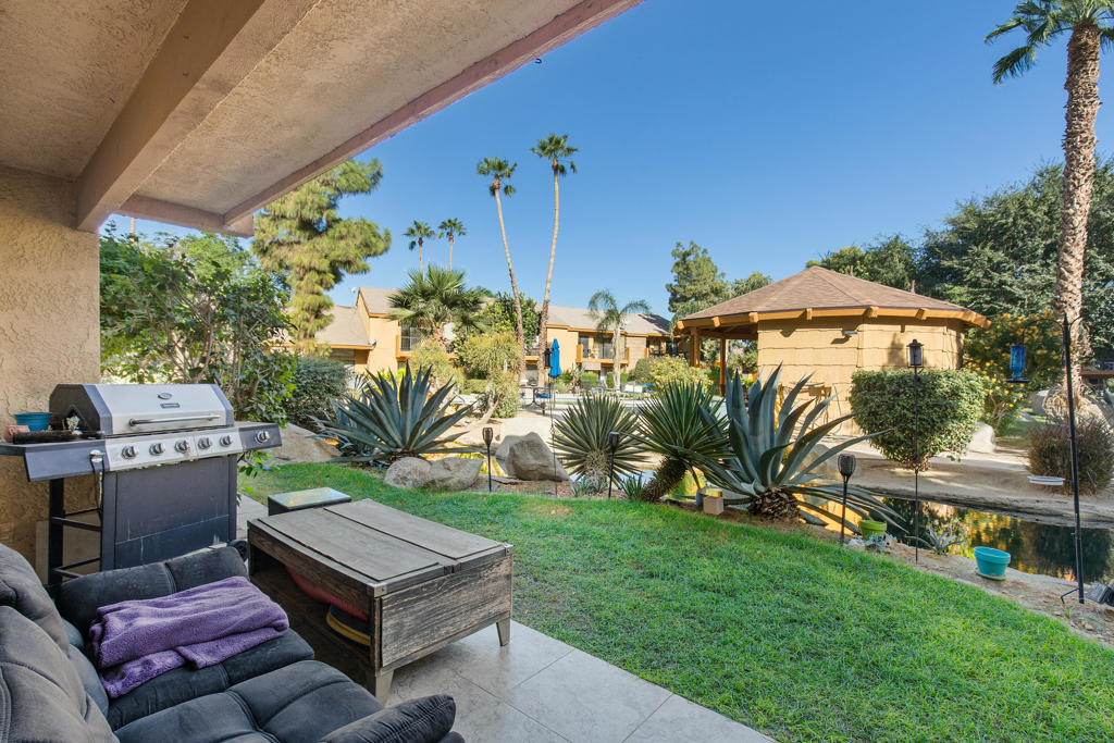 48255 Monroe Street 34