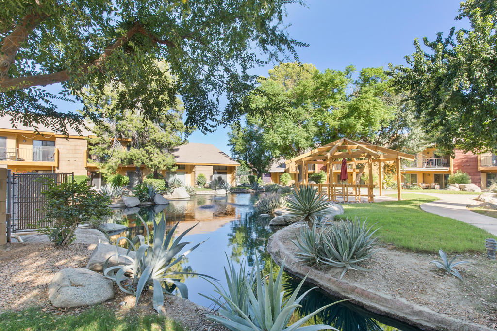 48255 Monroe Street 34