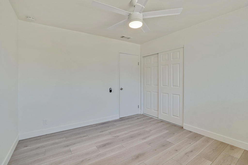 74398 Myrsine Avenue