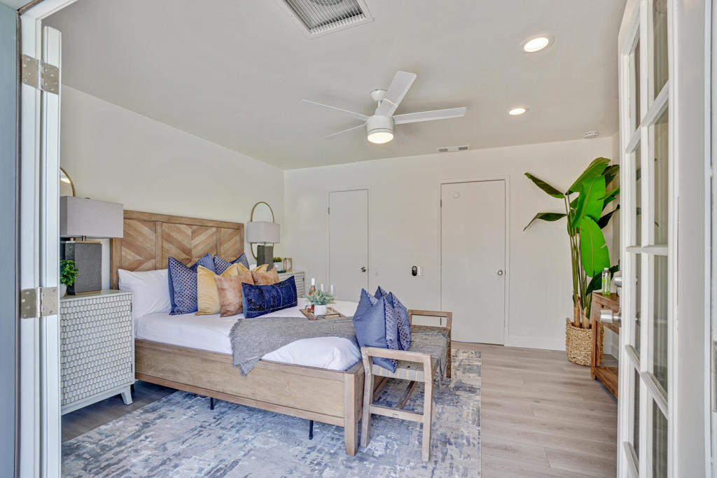 74398 Myrsine Avenue