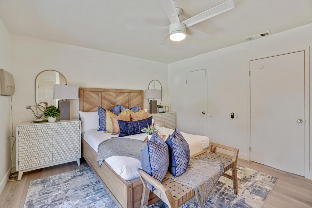 74398 Myrsine Avenue