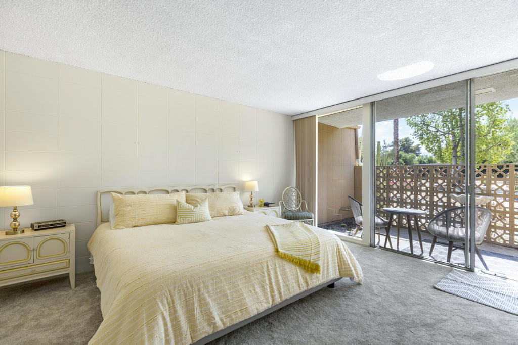 1211 Sandpiper Street