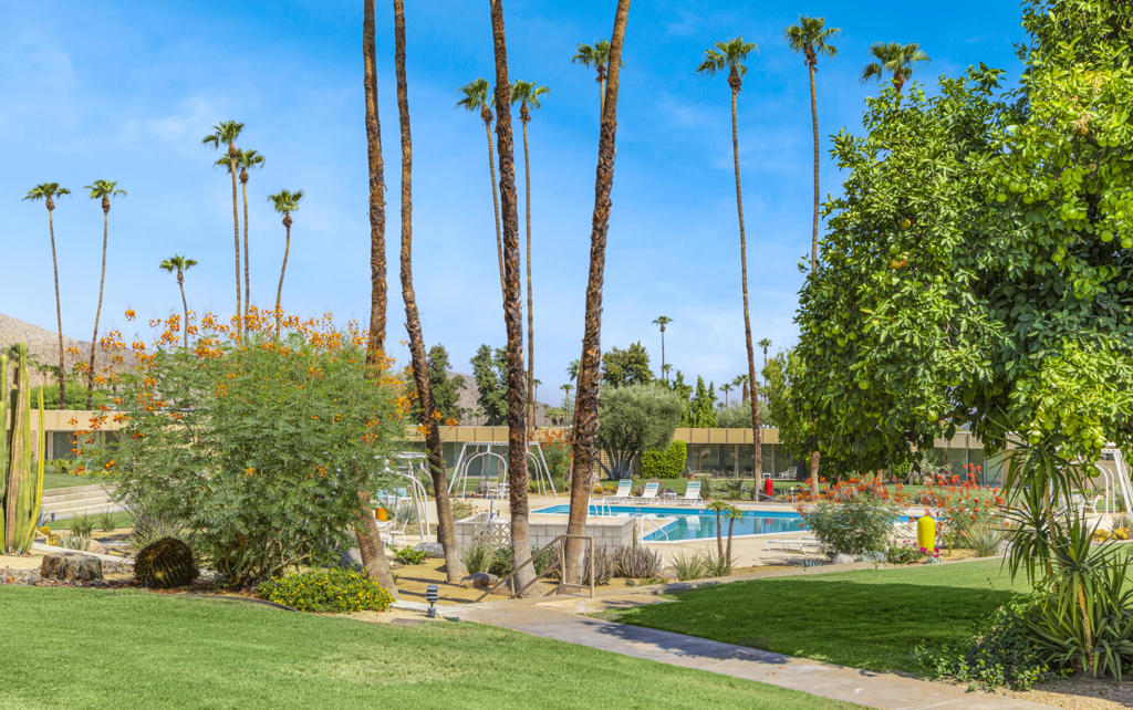 1211 Sandpiper Street