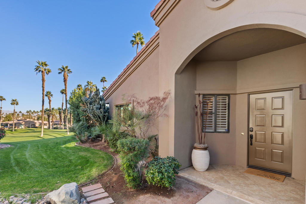 39242 Gladiolus Lane