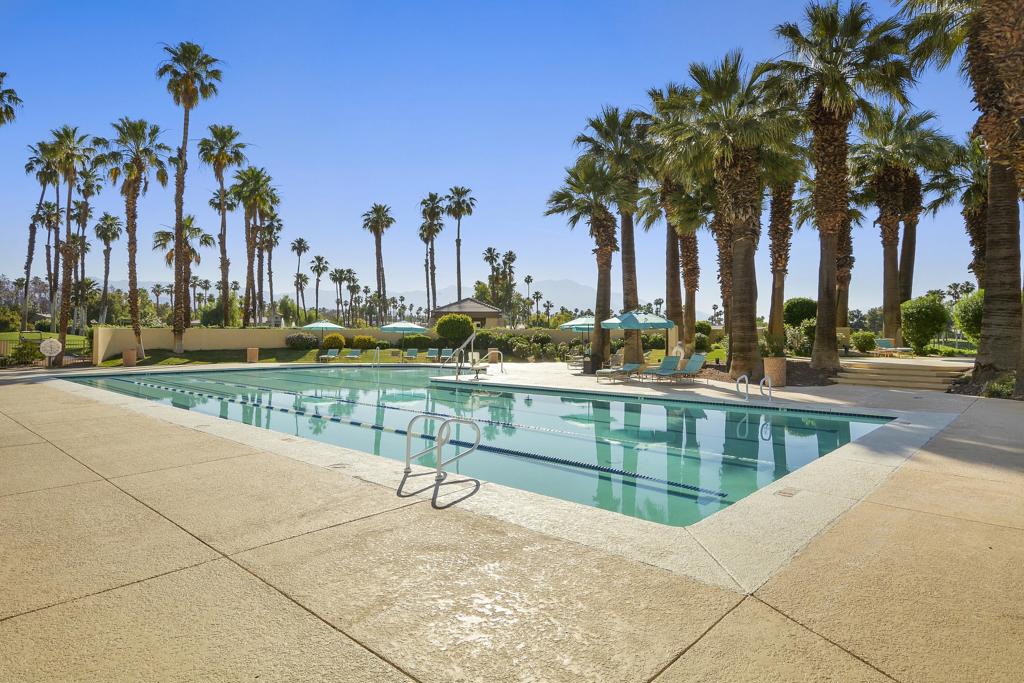 39242 Gladiolus Lane