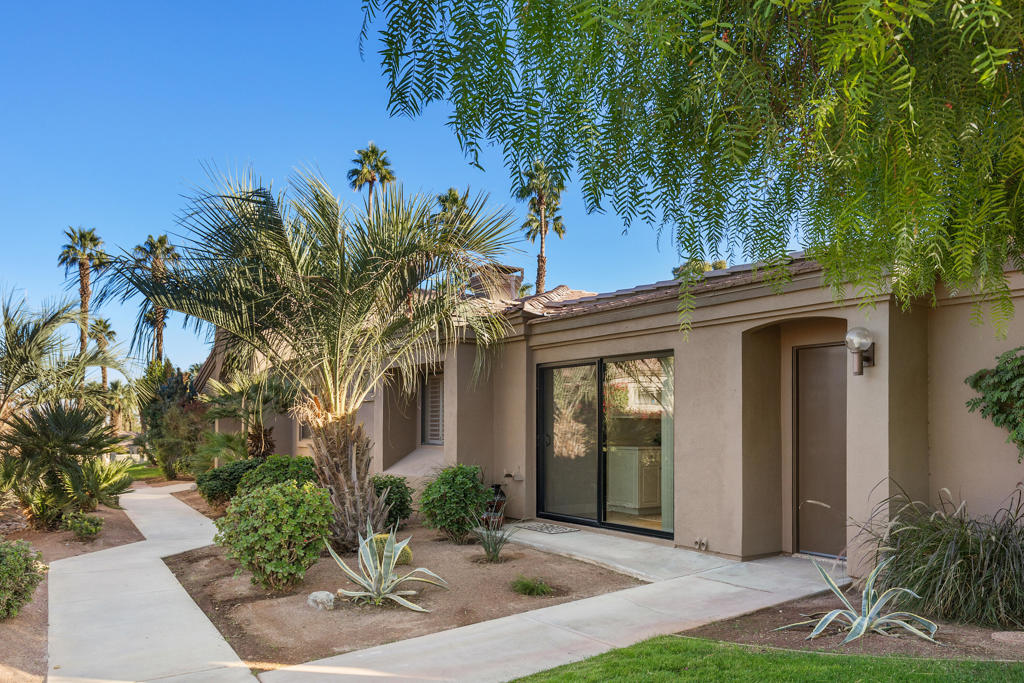 39242 Gladiolus Lane