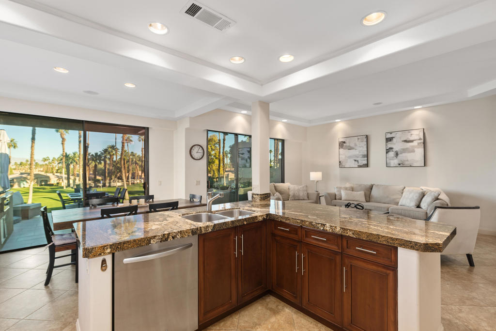 39242 Gladiolus Lane