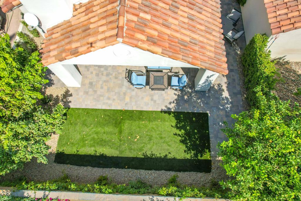 77707 Calle Las Brisas S