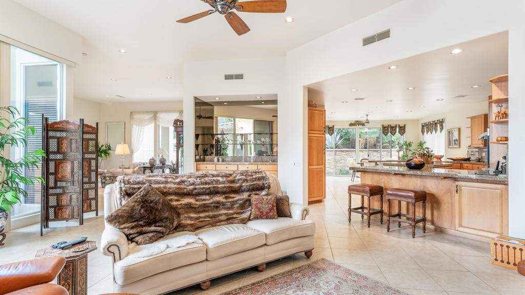 77290 Black Mountain Trail