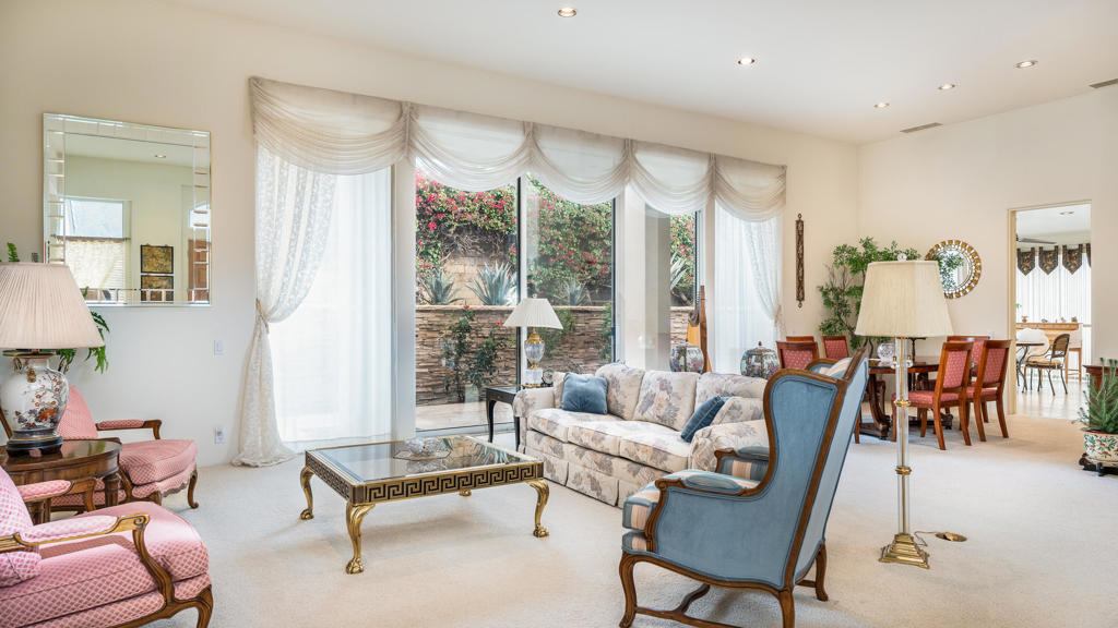 77290 Black Mountain Trail