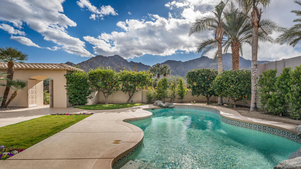 77290 Black Mountain Trail