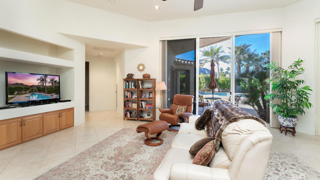 77290 Black Mountain Trail