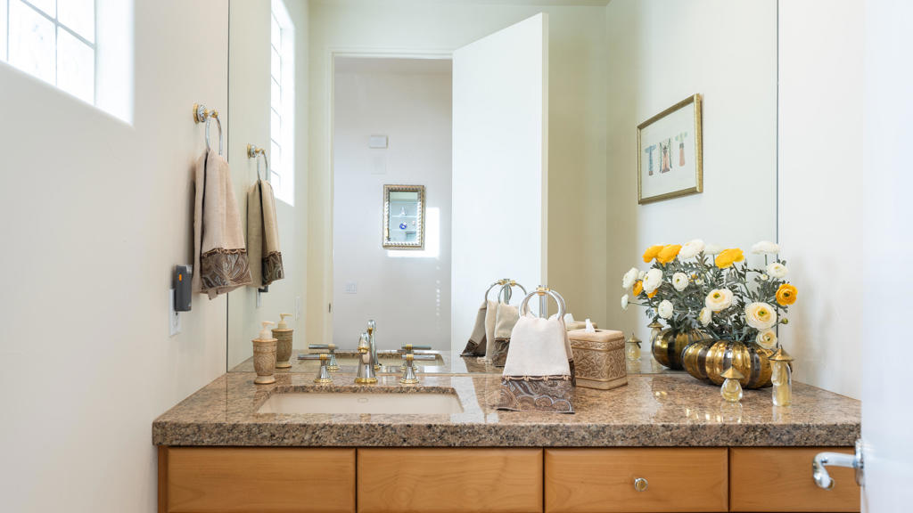 77290 Black Mountain Trail