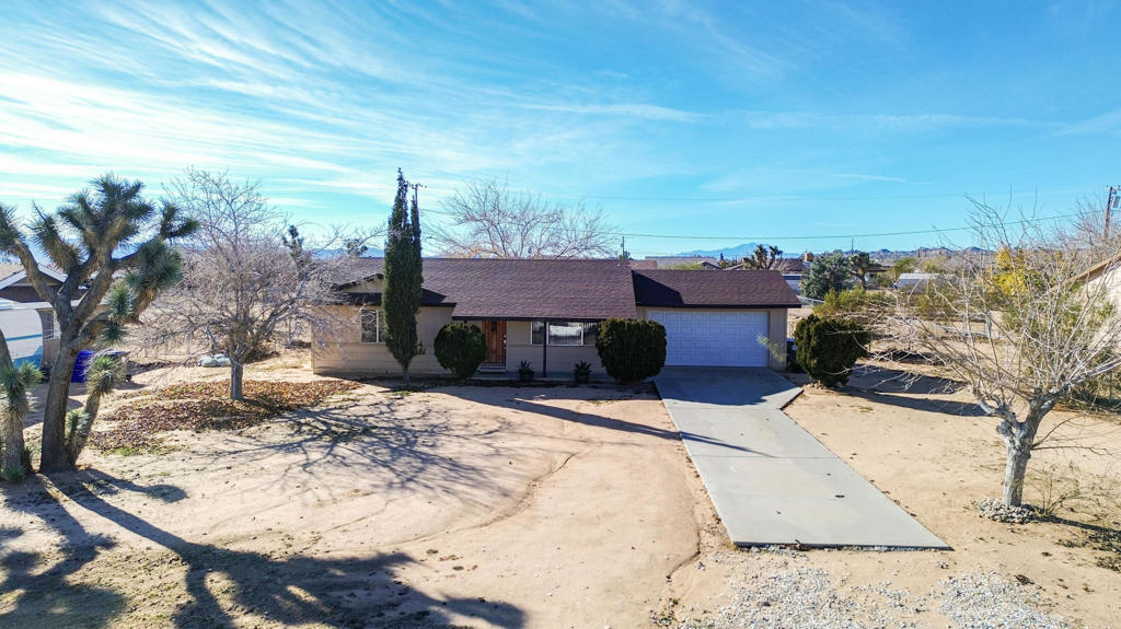 58257 Caliente Street