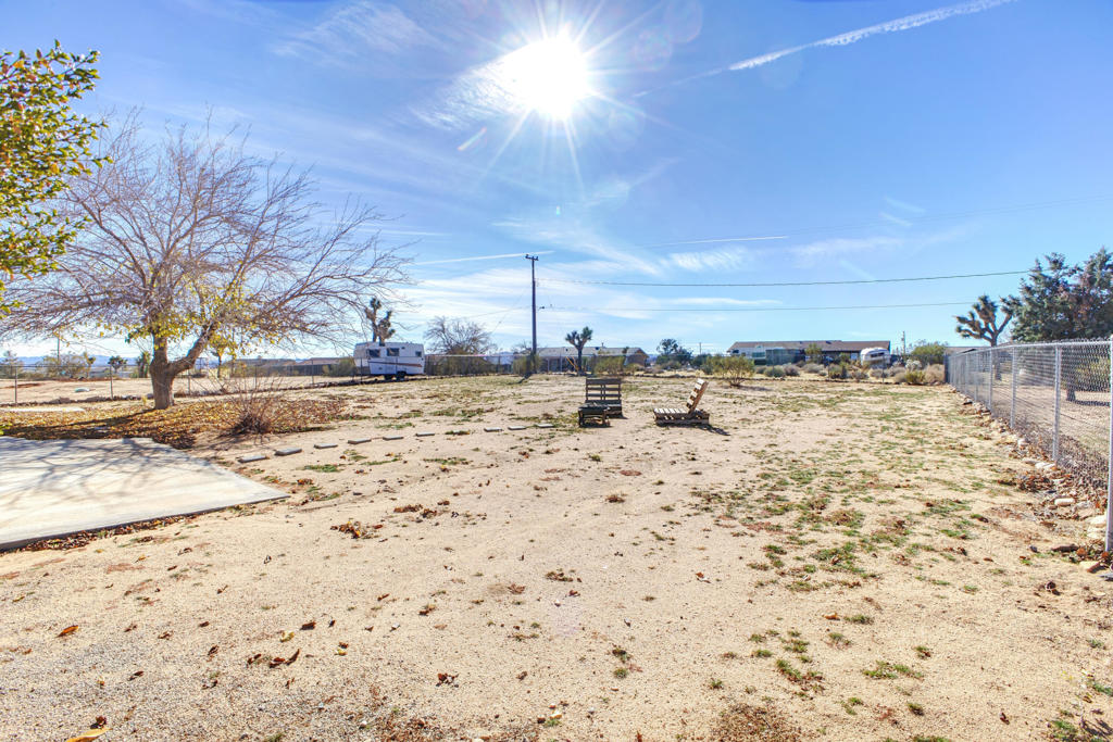 58257 Caliente Street