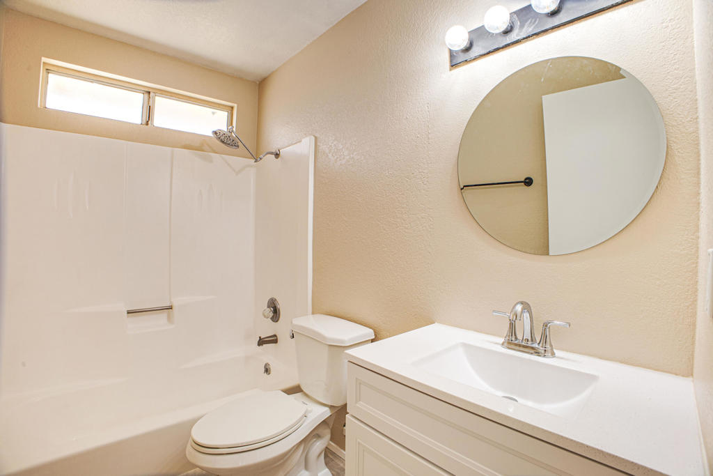 58257 Caliente Street