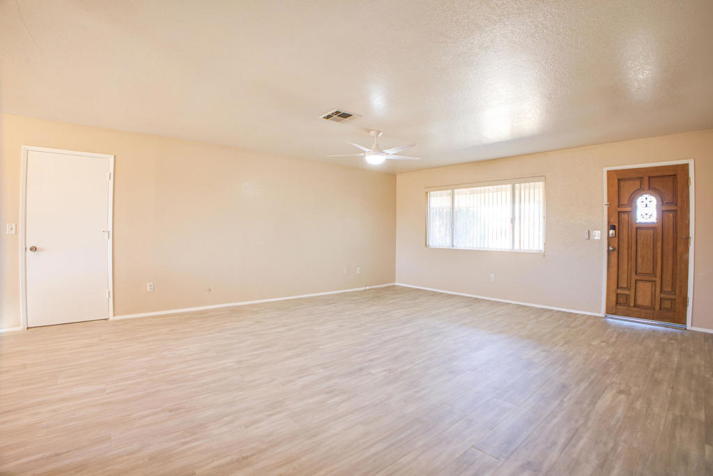 58257 Caliente Street