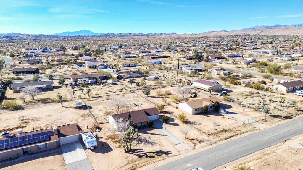 58257 Caliente Street