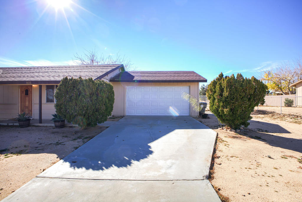 58257 Caliente Street