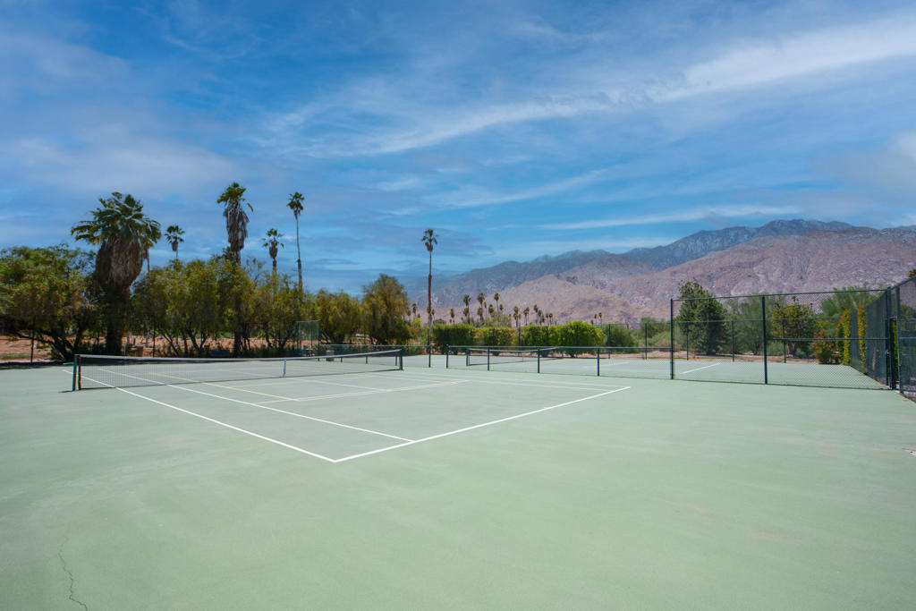 2150 N Sunshine Circle