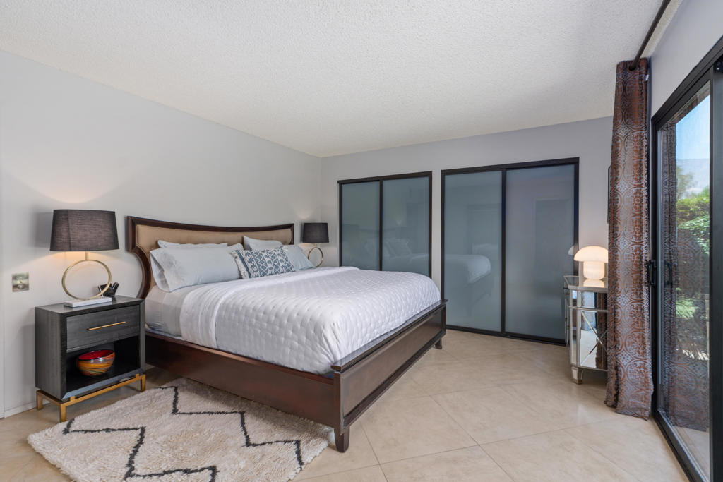 2150 N Sunshine Circle